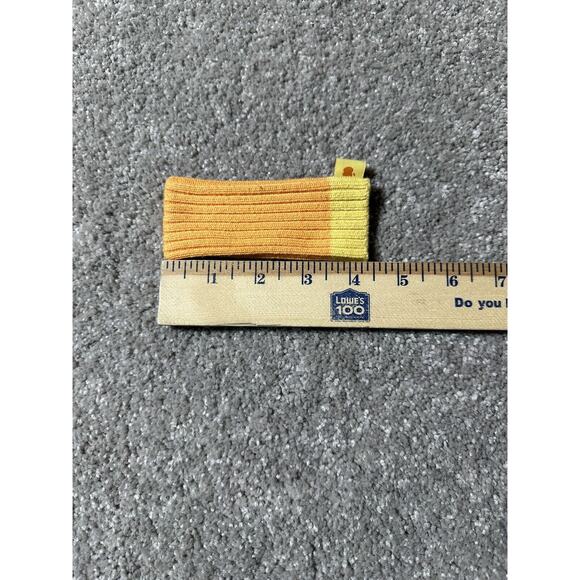 Apple iPod Socks Set of 5 M9720G and 2 Silicone iPod covers Y2K 2004 Vintage - Picture 9 of 9